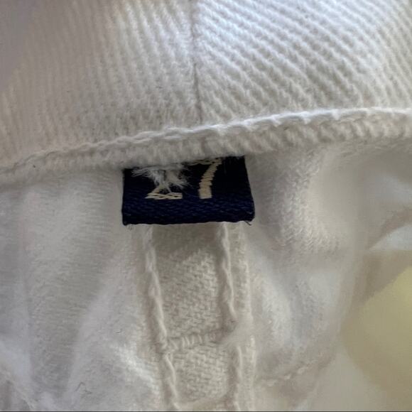 NWT CARMAR White Distressed Jeans Size 27 - Picture 6 of 7